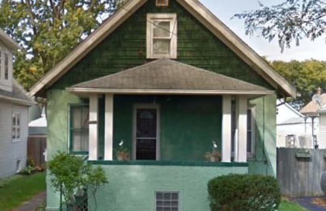 2452 Willow Ave - 2452 Willow Avenue, Niagara Falls, NY 14305