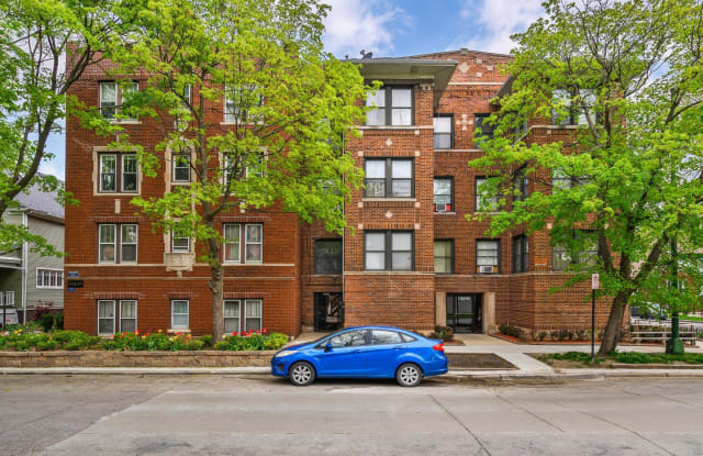 1748 W Granville Avenue - 1748 West Granville Avenue, Chicago, IL 60660