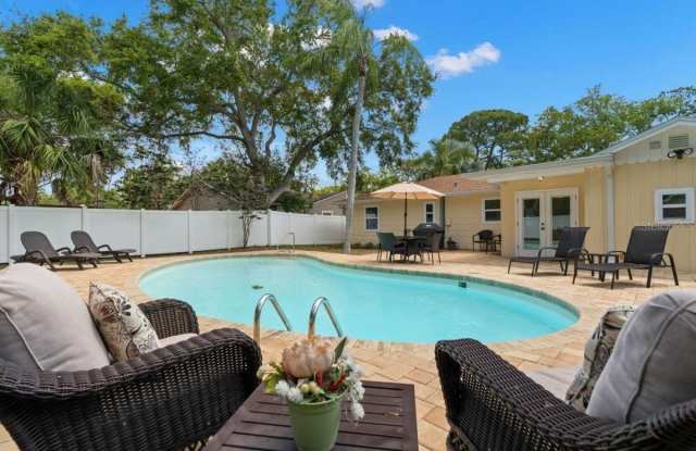 1658 DOUGLAS AVENUE - 1658 Douglas Avenue, Dunedin, FL 34698