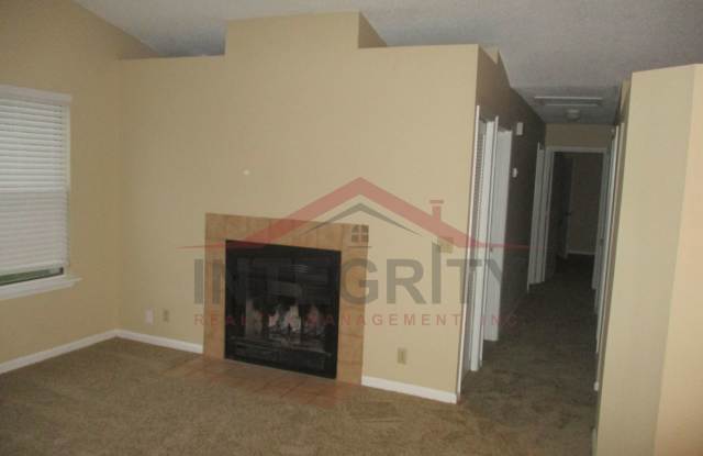 3Bed/2bath in the heart of Orange Park