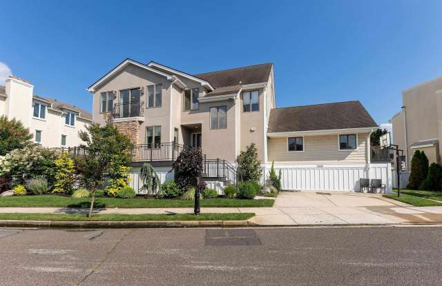 Photo of 7600 Bayshore Dr