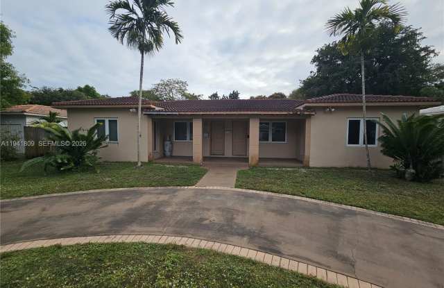 Photo of 1100 NE 115