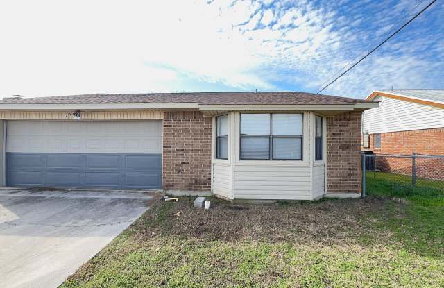 Amazing 4-bedroom 2 bathroom home! HOUSING ACCEPTED!