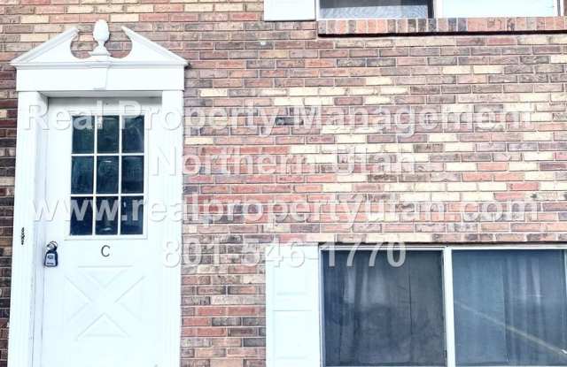 Photo of 3 Bedroom 1.5 Bath Townhome Available in Clearfield