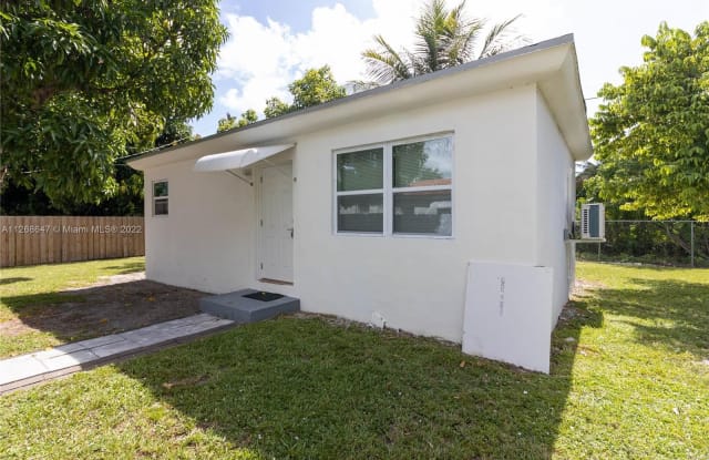 11243 NE 11th Pl - 11243 NE 11th Pl, Biscayne Park, FL 33161