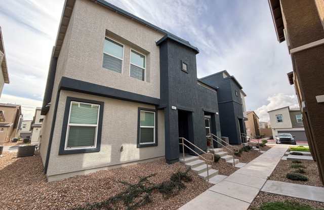 Gorgeous 3Bed/2.5Bath/2Car Townhome located in Southwest Las Vegas- Make the Move for Less: $300 Off Move-In Fees!!