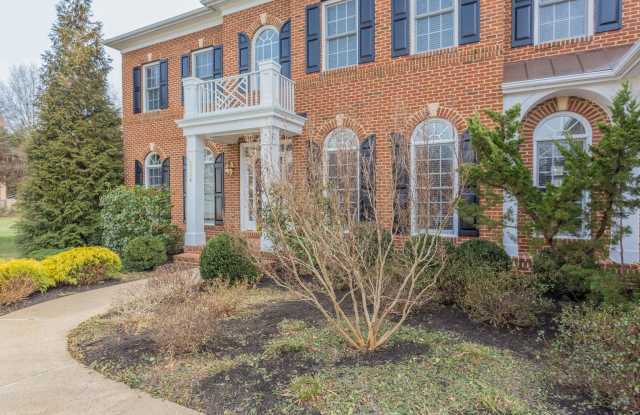 6694 VALLEY BROOK DRIVE - 6694 Valley Brook Drive, Lake Barcroft, VA 22044