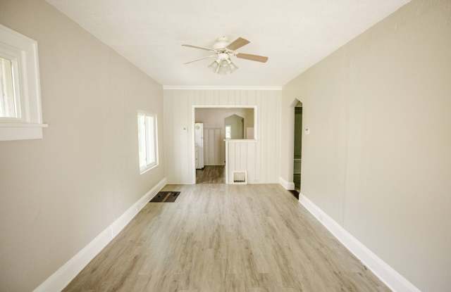 Very nice three bedroom 2 bathroom house available for rent!