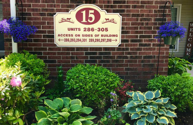 298 Carriage Crossing