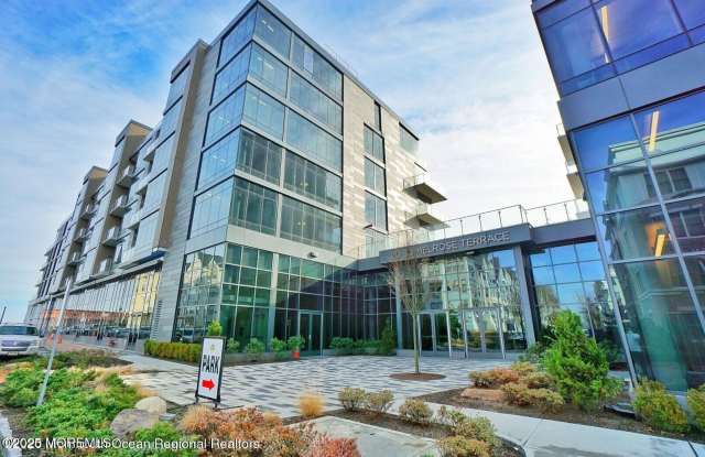 Photo of 30 Melrose Terrace unit: 404