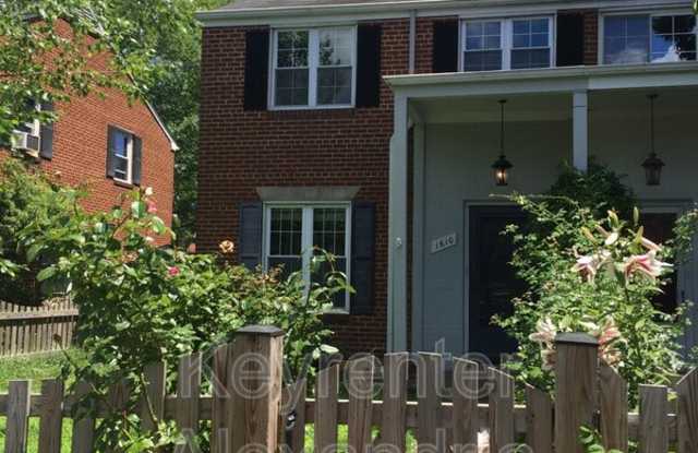 1610 Kenwood Ave