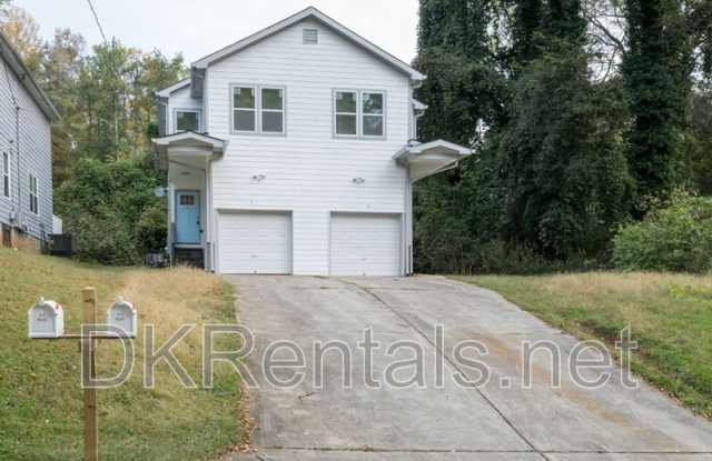 Photo of 2027 Lois Place NW