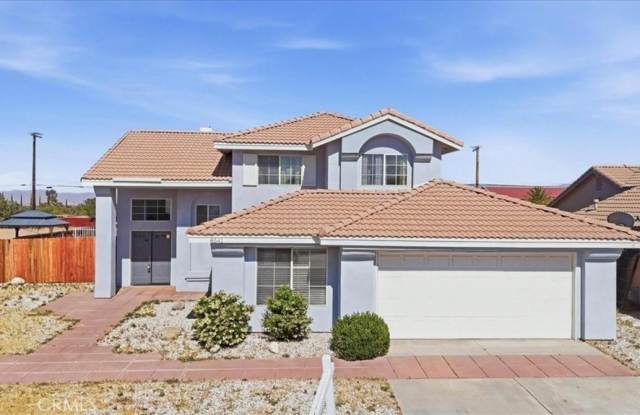8541 Dove Creek
