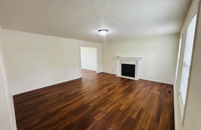 3 Bedroom 2.5 Bath House