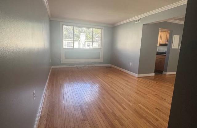 2838 HARTFORD ST SE #203