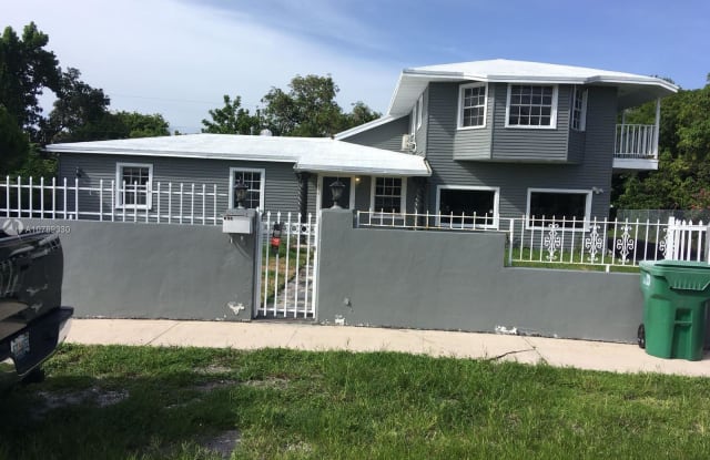 650 NW 189th St - 650 Northwest 189th Street, Miami Gardens, FL 33169