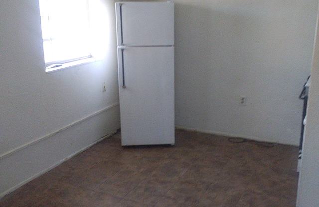 111 N 8th St