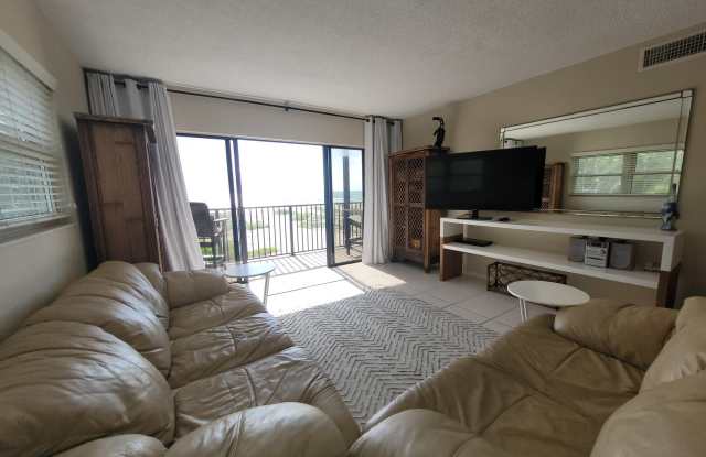 1251 S Atlantic Avenue unit: 201