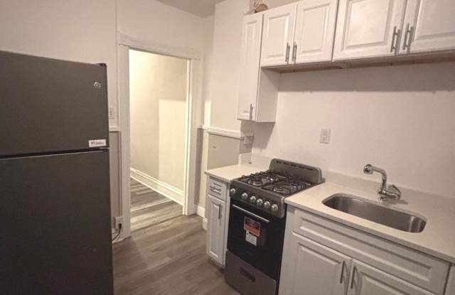 Photo of 62 E 4TH ST #APT 1 (REAR UNIT)