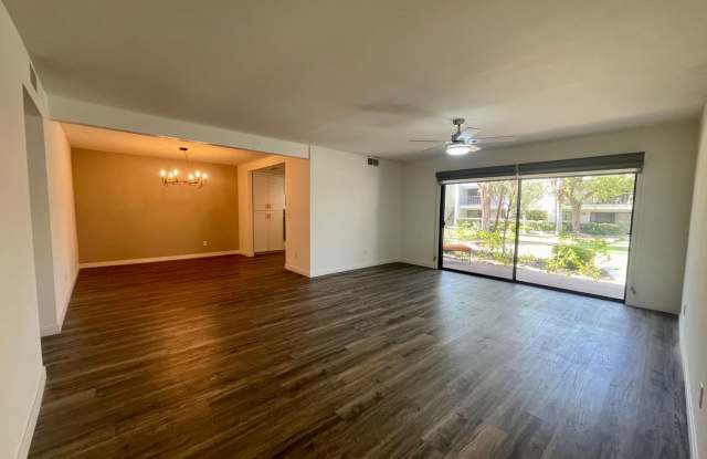 AVAILABLE NOW!! GORGEOUS 2 Bedroom 2 Bathroom Palm Springs Condo!