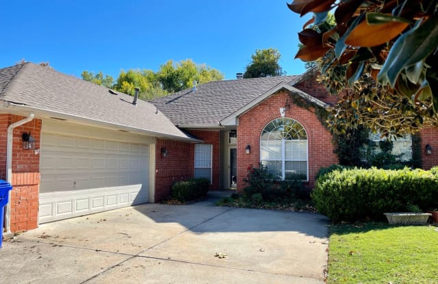 2204 Barton St - 2204 Barton Street, Norman, OK 73072