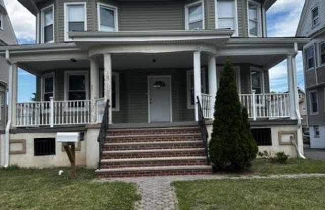 92 Carnegie Ave