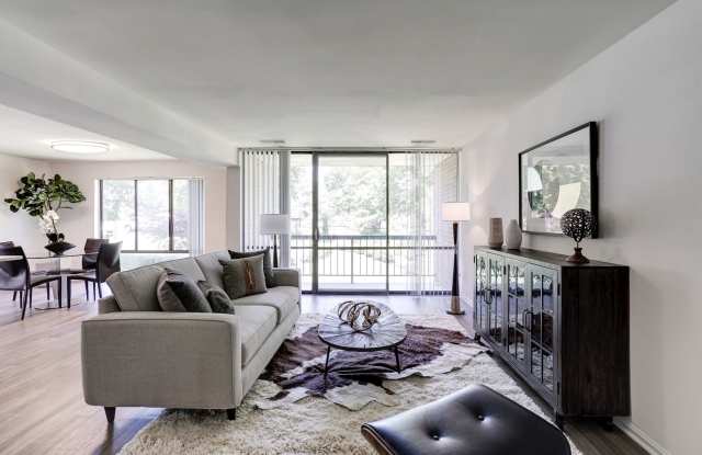 Charter Oak Apartments