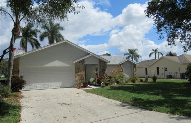 6675 Wakefield DR - 6675 Wakefield Drive, Lee County, FL 33966