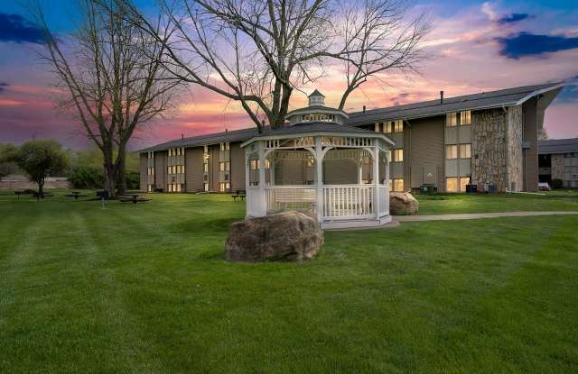 Stone Lodge Apartments