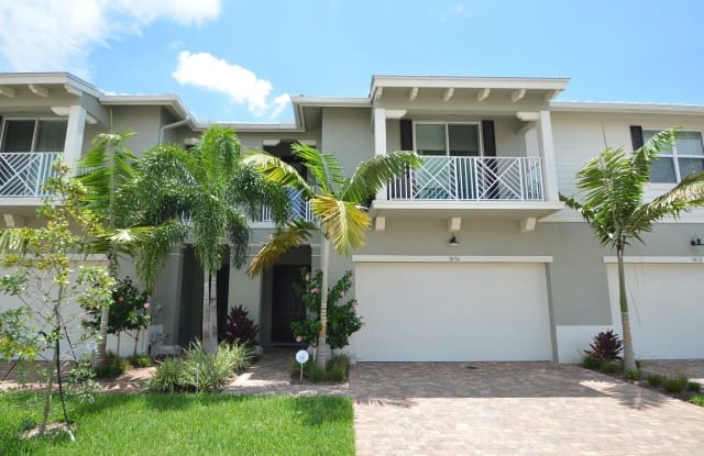 1036 Piccadilly Street - 1036 Piccadilly Street, Palm Beach Gardens, FL 33418