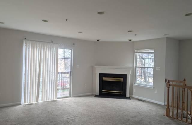 7961 COACHCREST COURT