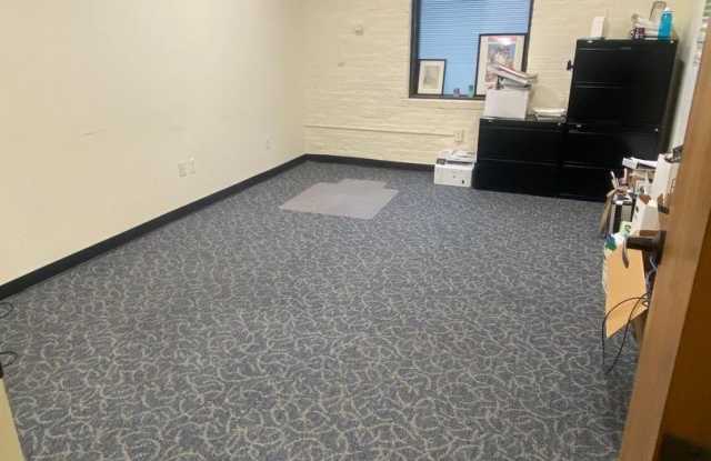 190 W OSTEND ST #101