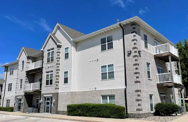 West Ames 1-Bedroom Condo - Garage Included