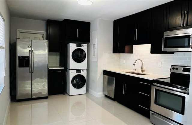 Photo of 730 SW 2nd Ct