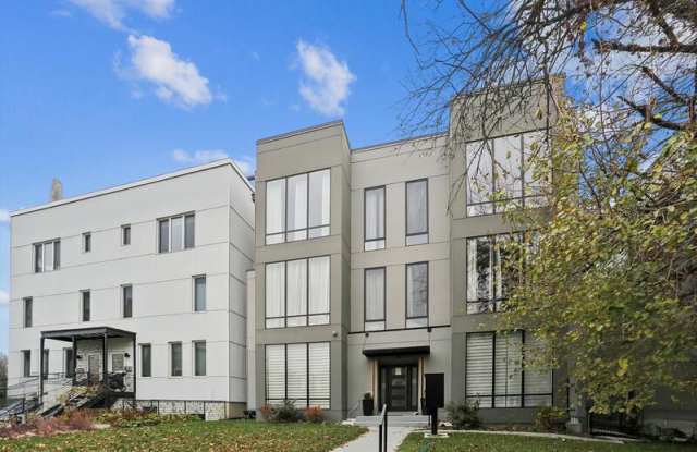 517 Montana Avenue Northeast - 2