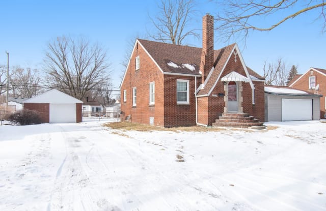 21429 Curie Ave - 21429 Curie Avenue, Warren, MI 48091