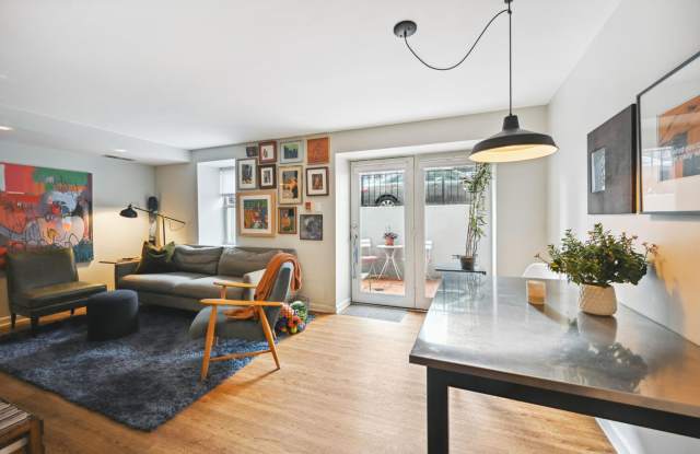 Location, Location, Location! - 1BR/1BA in Dupont!