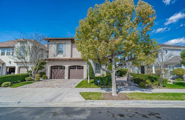 LEASE PENDING! 4 Bedroom Home for Rent on the Lake at Bridgeport! - 23917 Lakeside Road, Santa Clarita, CA 91355