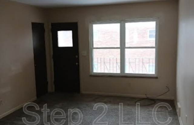 Photo of 228 South Saint Clair Street - 2