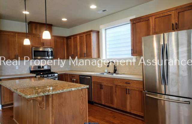 Charming 4 Bedroom!! Move In Ready!