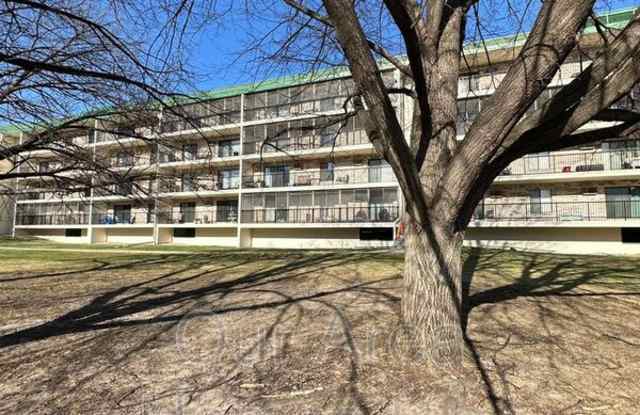 10501 Cedar Lake Rd
