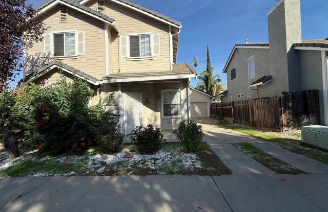 4 bed 2.5 bath 2 story home available now!