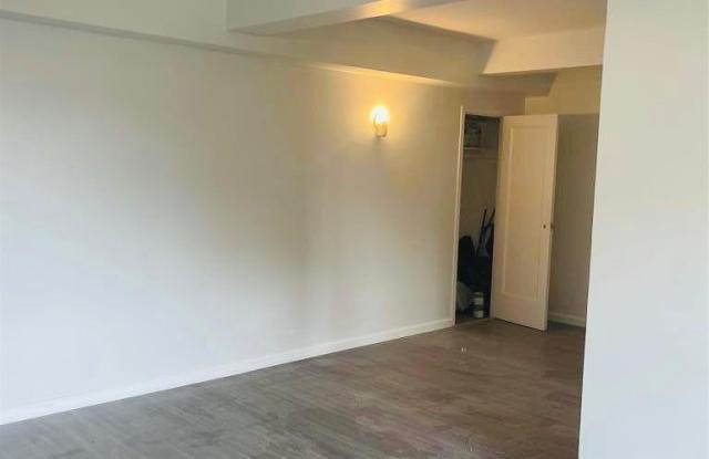 Photo of 5 Metropolitan Oval unit: 4H