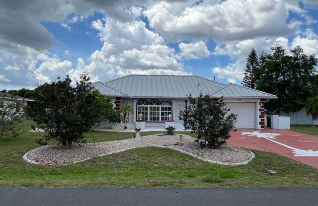 FURNISHED SHORT TERM SEASONAL RENTAL - 2 Bed / 2 Bath - Single Family, Pool Home (Heated) - $3,300/month