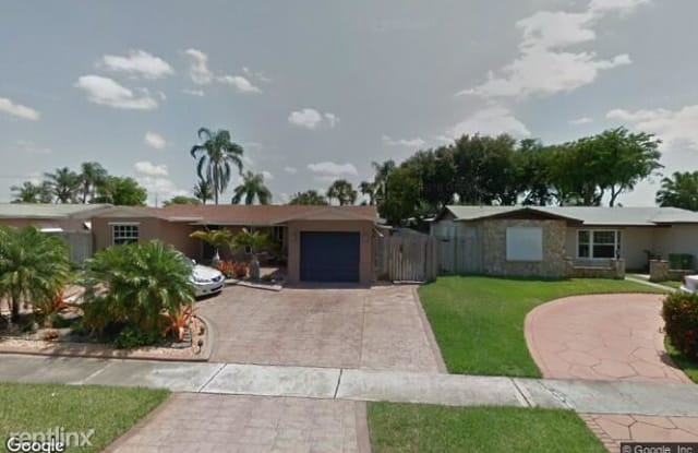 9410 NW 19th St - 9410 Northwest 19th Street, Pembroke Pines, FL 33024