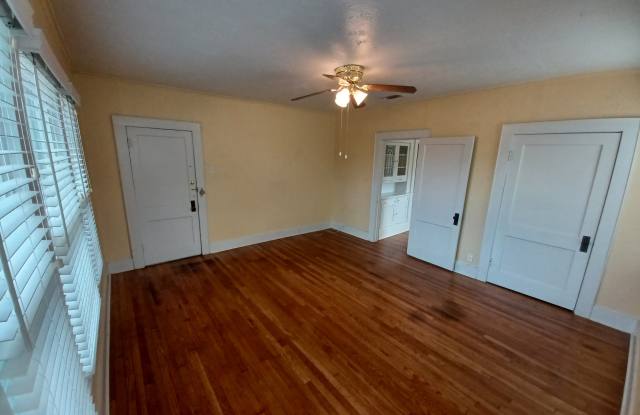 214 Funston Place - 4