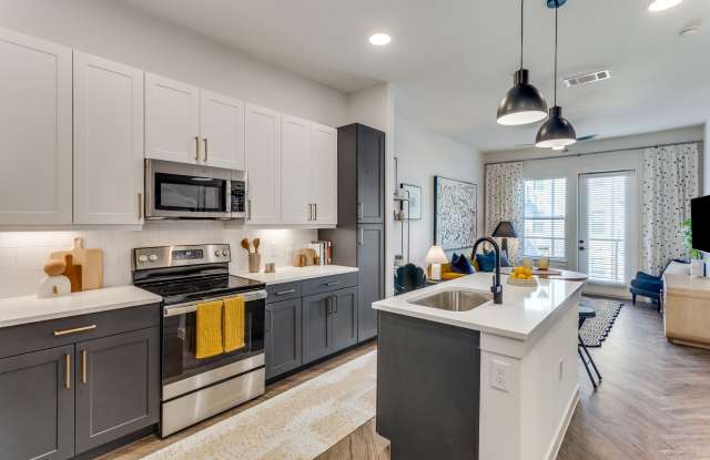 Photo of Willow & Wise