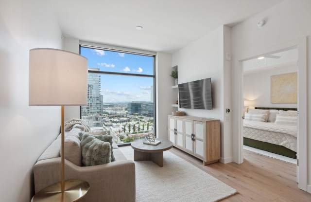 Photo of 1212 Demonbreun Street