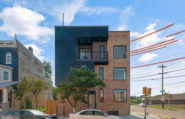 1654 North 30th Street