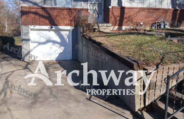 5634 Lathrop Ave